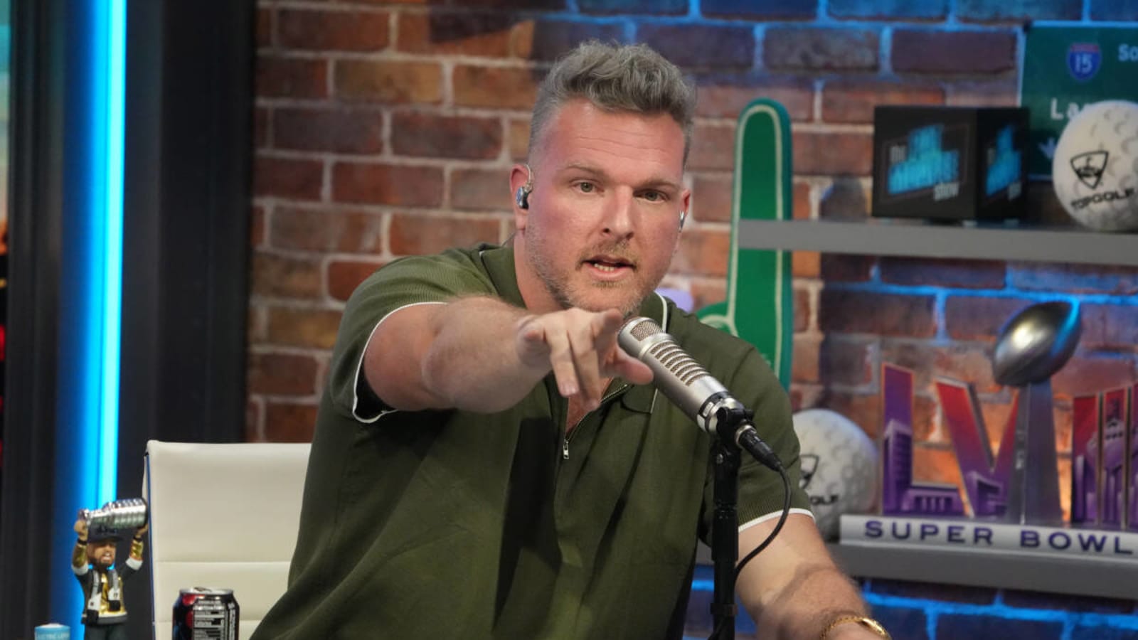 Pat McAfee reacts to report on Adam Schefter&#39;s ESPN relationship, and his response is as bold as you&#39;d expect