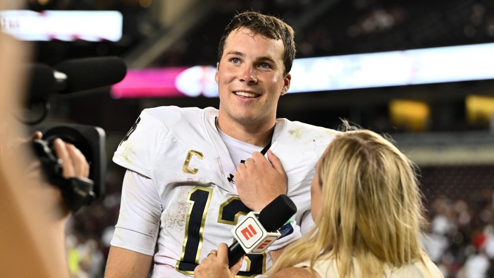 Riley Leonard&#39;s &#39;Faith&#39; Comments Stir Strong Reactions Before Ohio State-Notre Dame Title Game