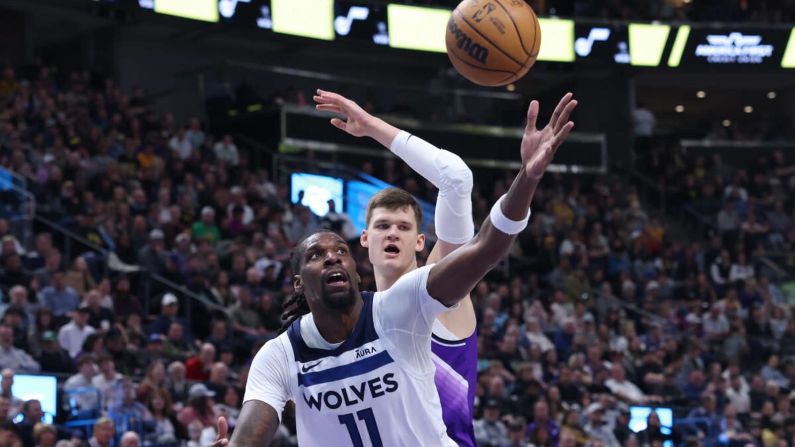 Timberwolves outlast Jazz, but lose Naz Reid