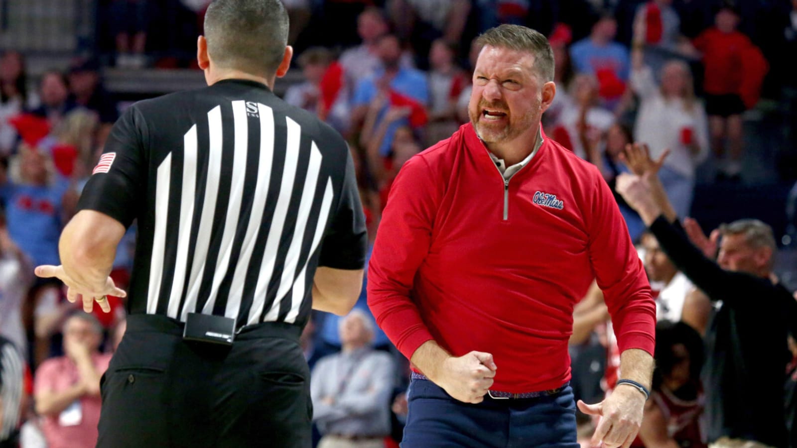 Ole Miss HC Chris Beard Claps Back at &#39;Fraud&#39; Comments