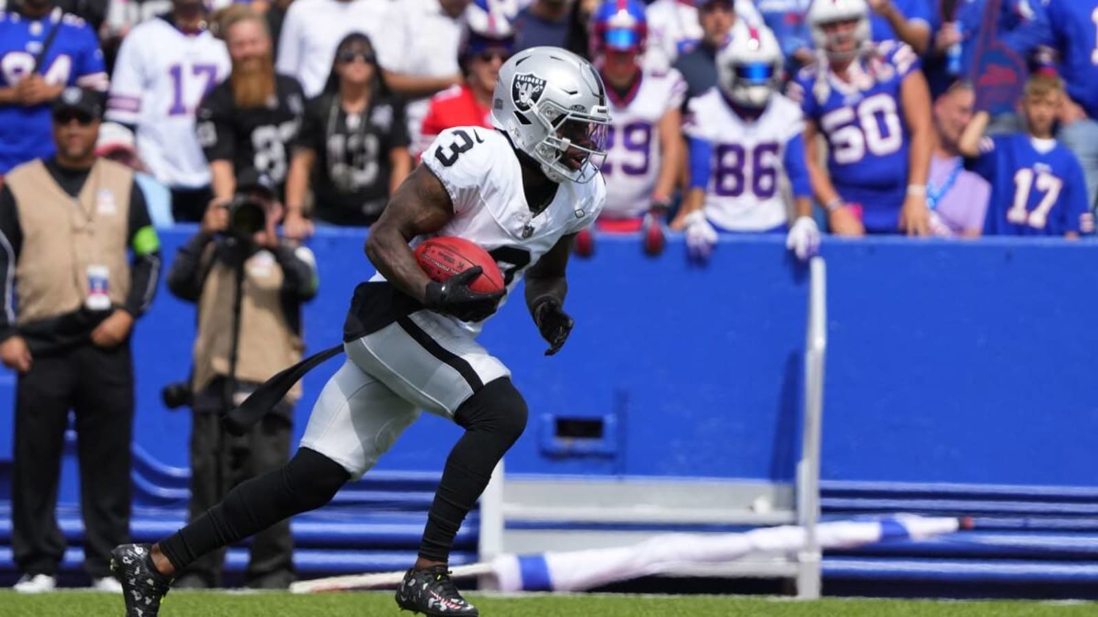 Raiders Free Agents: WR Deandre Carter