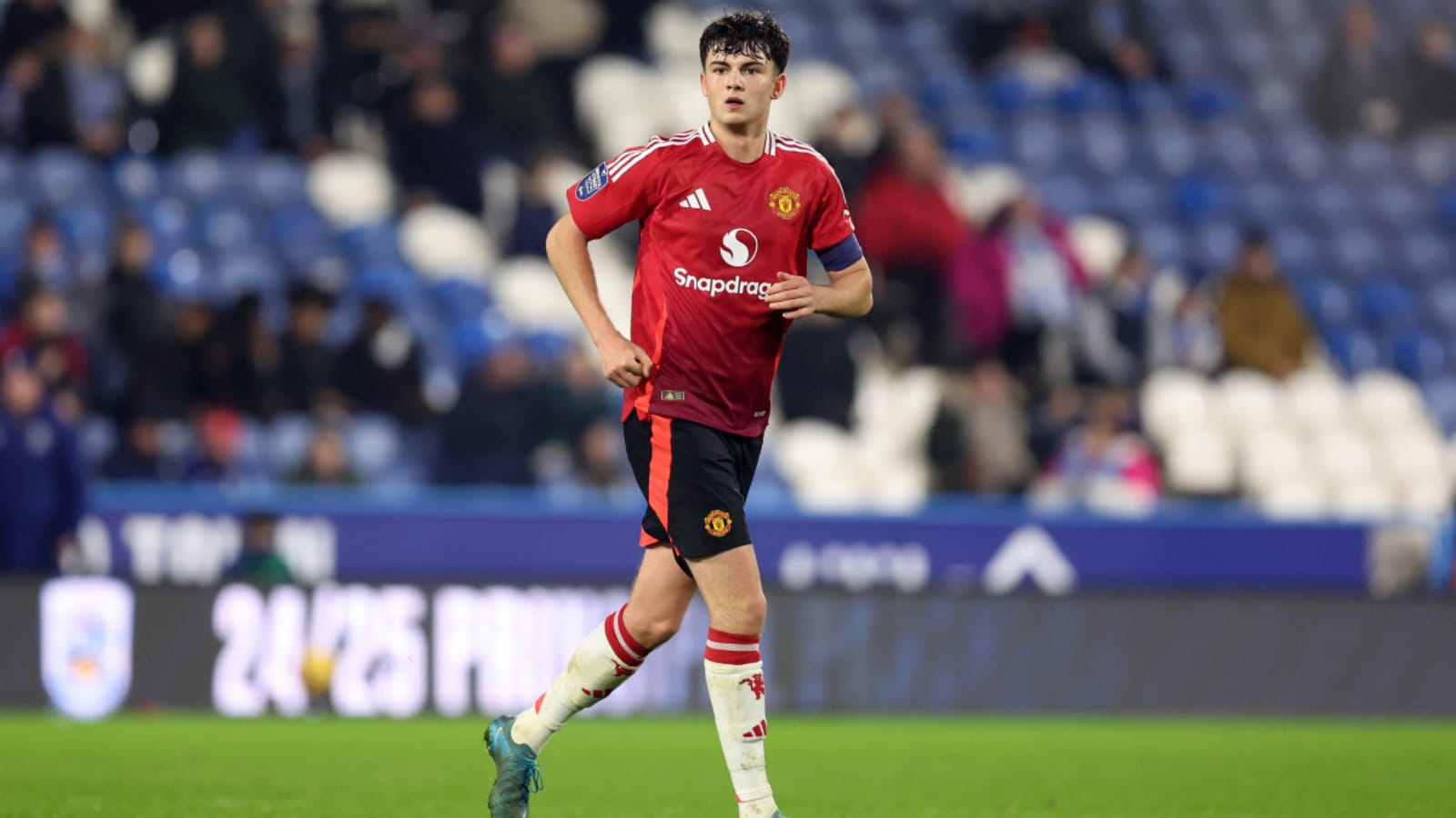 Man Utd youngster risks losing first-team spot after Grimsby ‘earful’; Amorim has ready-made replacement