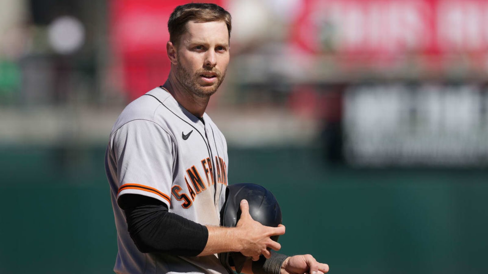  Giants place OF Austin Slater on IL, recall OF Bryce Johnson