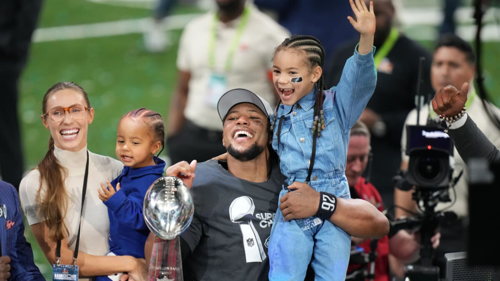 Saquon Barkley explains what makes Eagles fans the best kind of fans