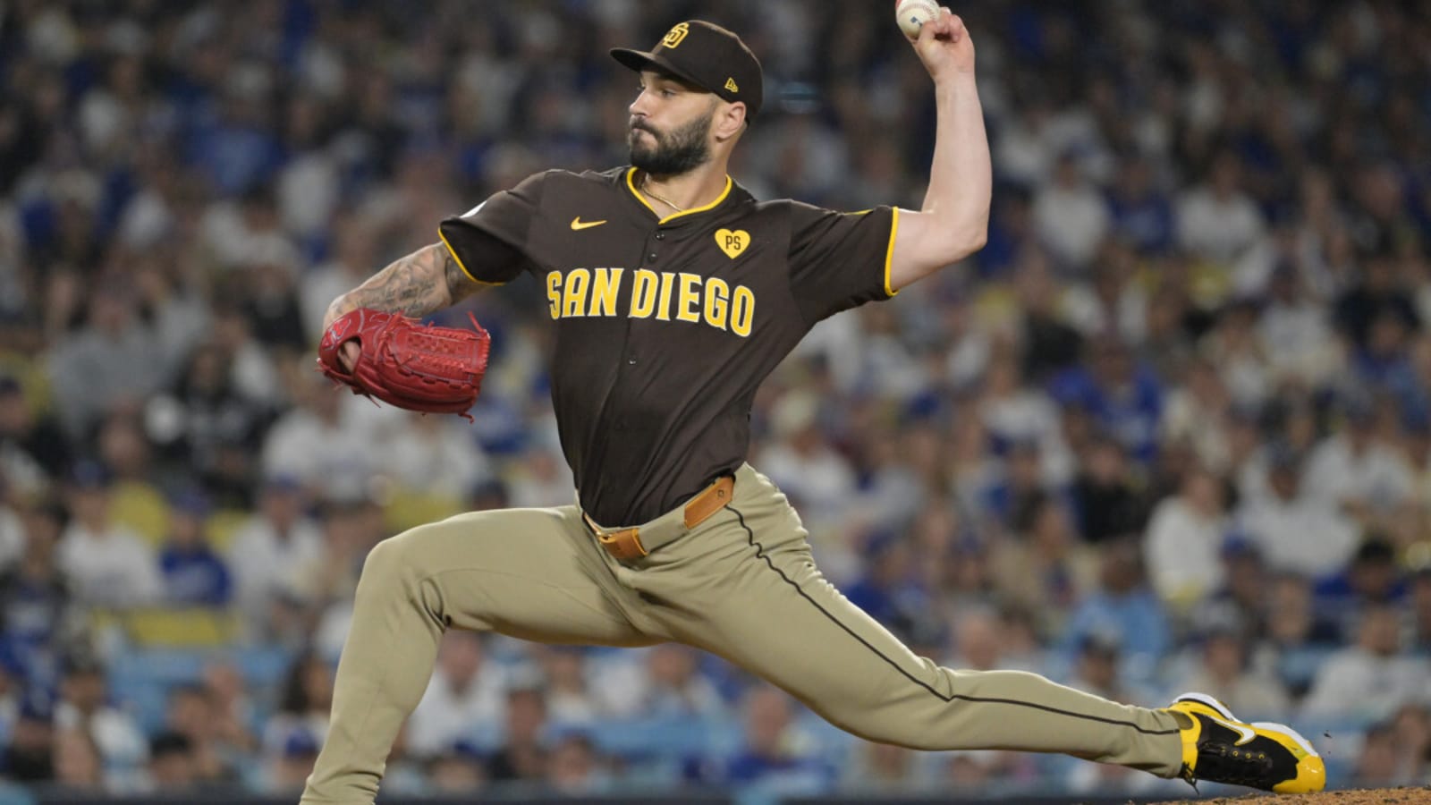 Dodgers Manager Dave Roberts Provides Clarity on Team&#39;s Closer