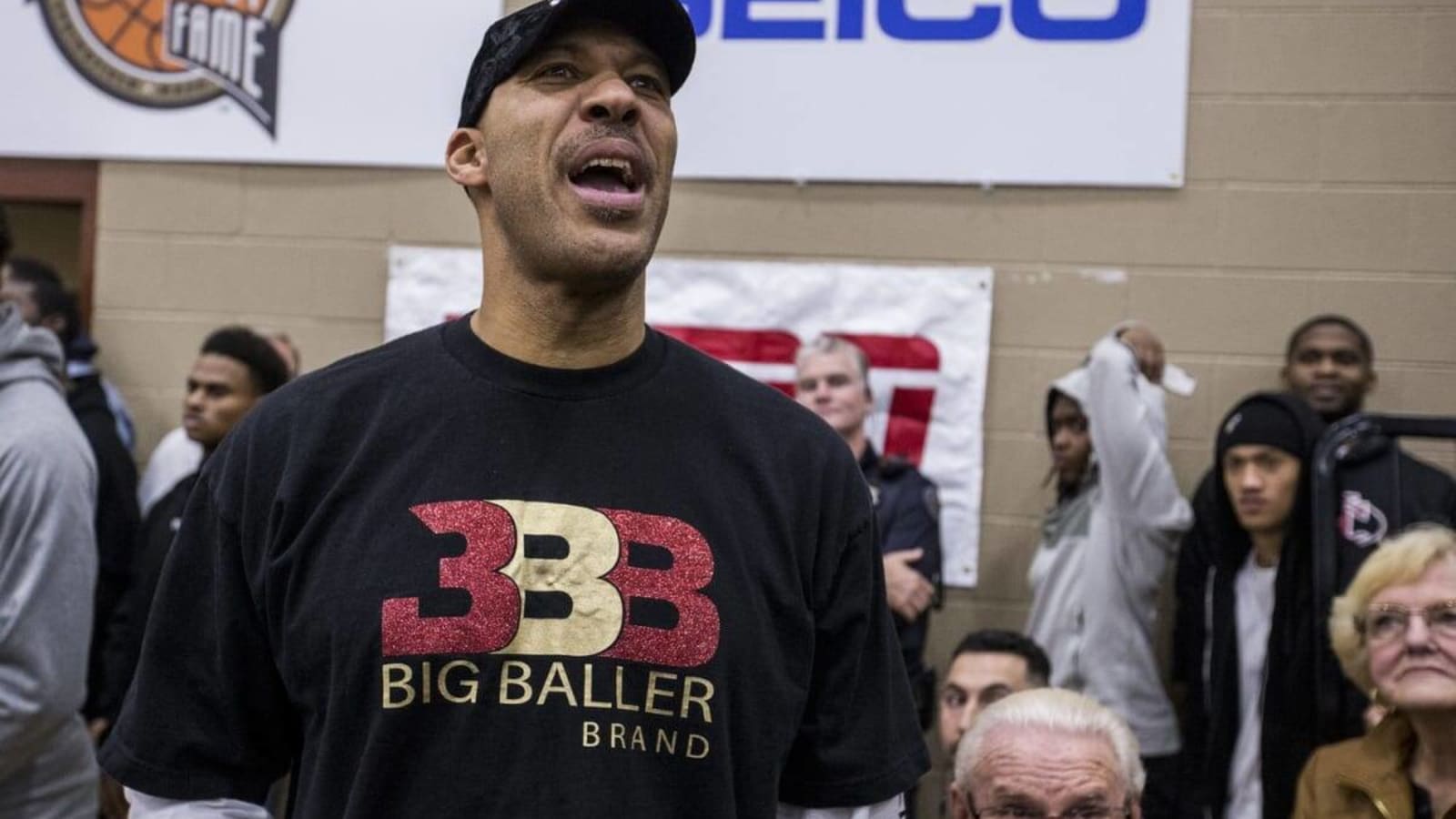  LaVar Ball Calls Out Underperforming Ex-LA Head Coach