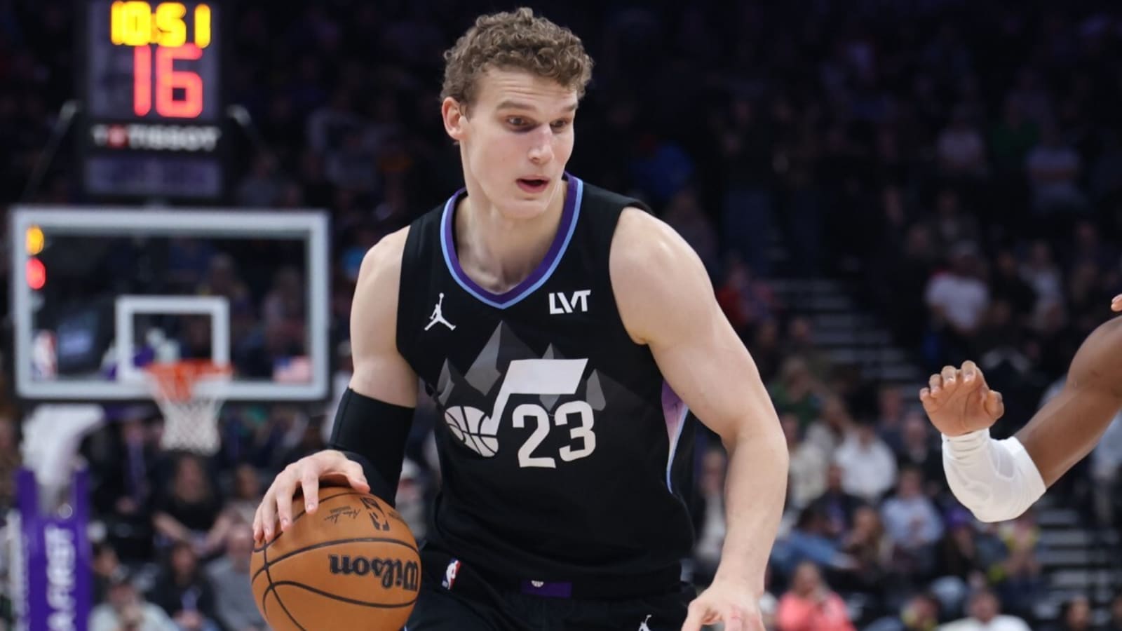 Utah Jazz Fined $100K For Tanking After Benching Lauri Markkanen