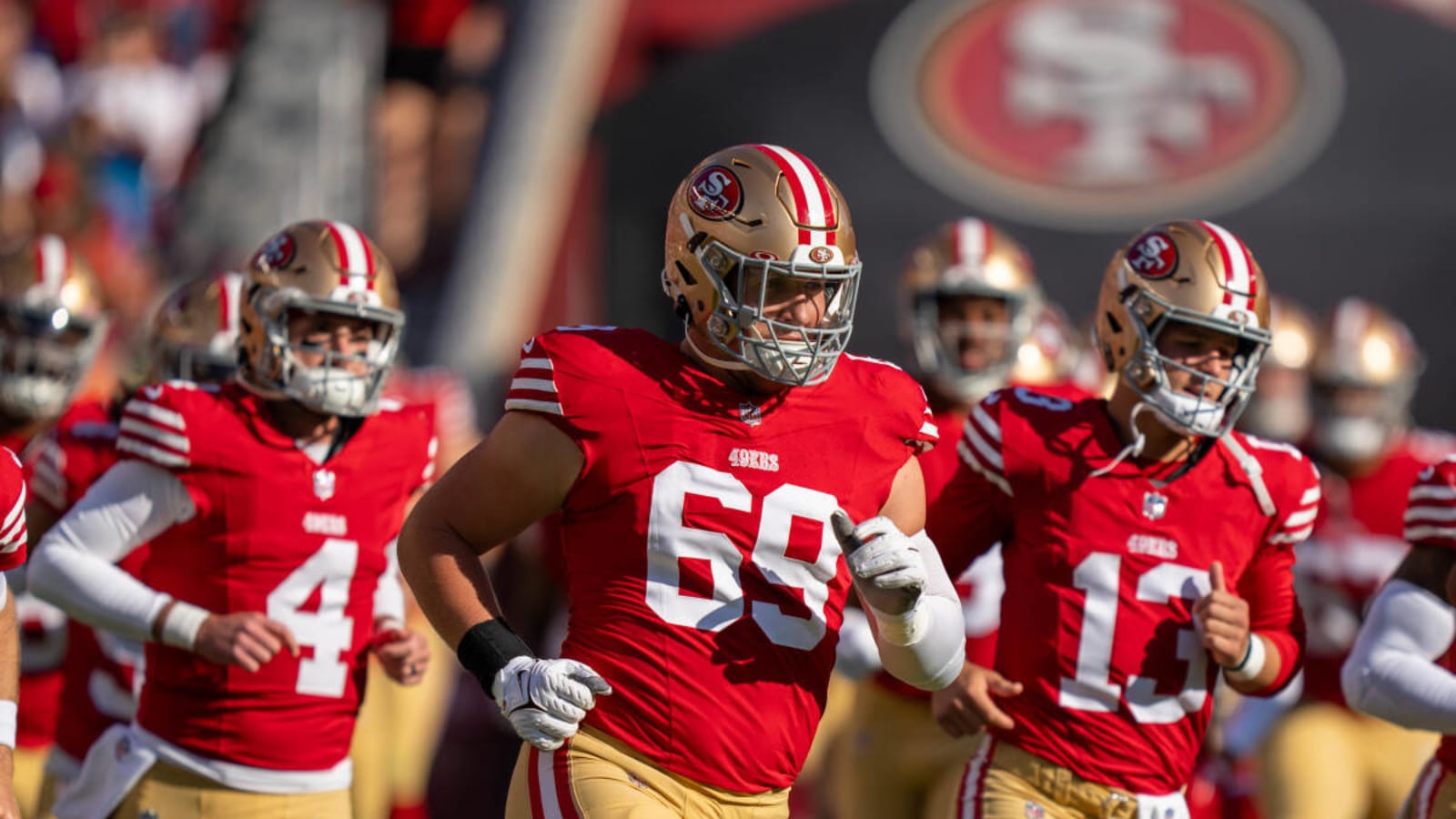 San Francisco 49ers make roster move to get to the 90-player limit ahead of rookie minicamp