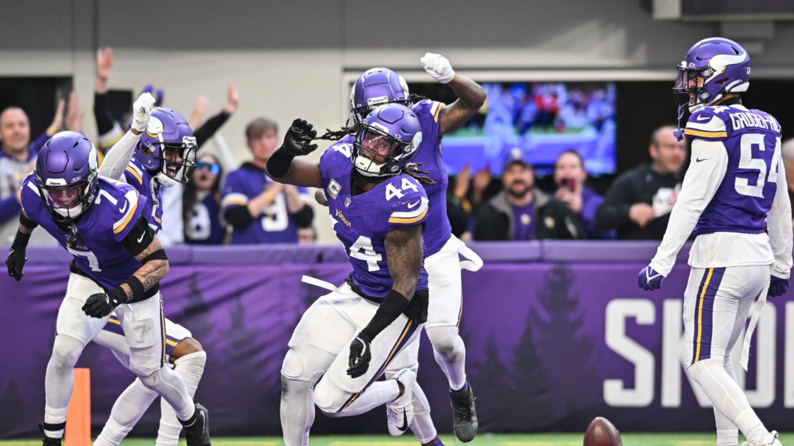 PFF player grades from Vikings comeback win over Cardinals