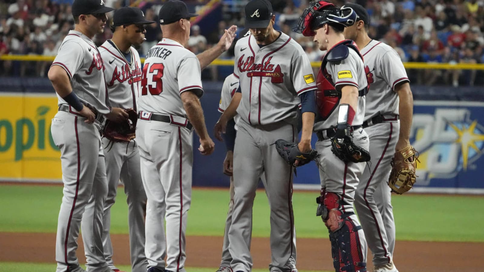 Charlie Morton removed vs. Nationals as Braves pitching injury