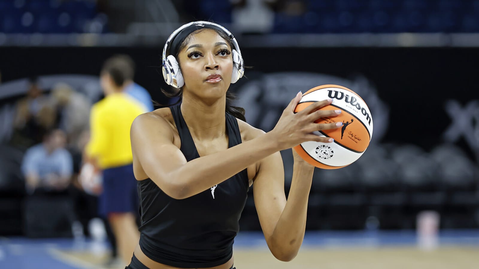 Angel Reese Responds to &#39;Irritated&#39; Fan&#39;s Cereals Complaint