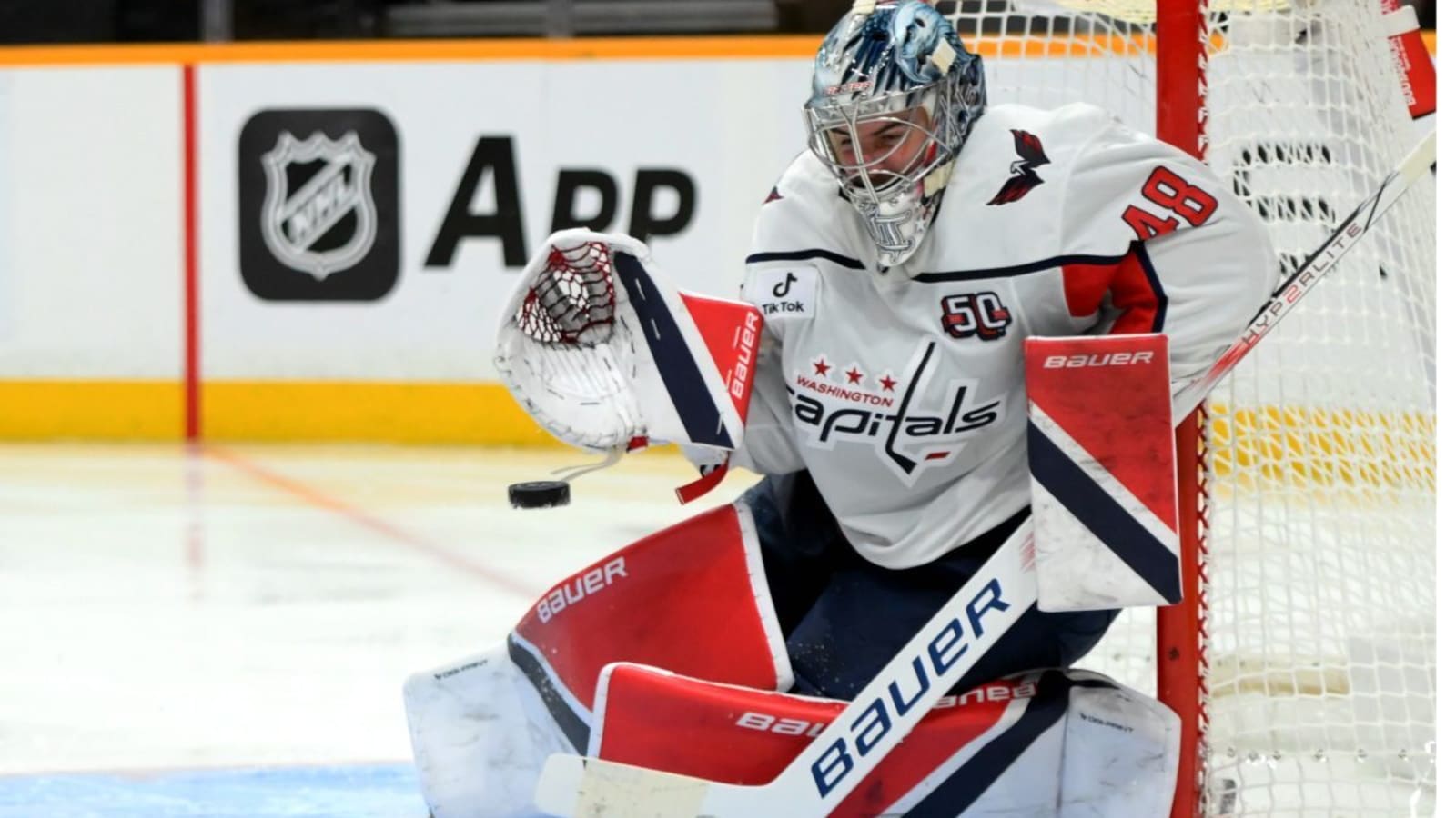 Captials’ Logan Thompson exits game with upper-body injury
