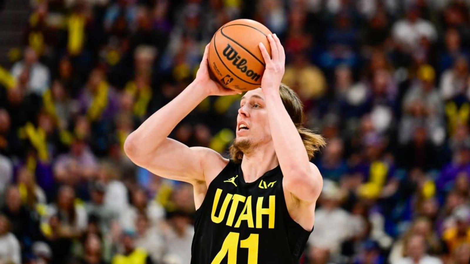 Report: Jazz’s Kelly Olynyk Has ‘Robust Trade Market’ Ahead of Deadline