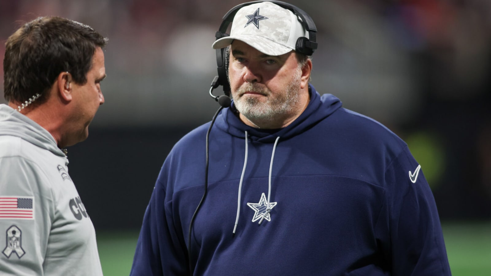 Cowboys continue to make flabbergasting decisions at running back with latest controversial decision ahead of Week 10