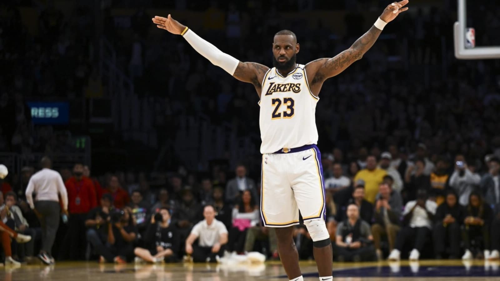 Instant Analysis: 3 Takeaways From The Lakers' Crushing Defeat Against