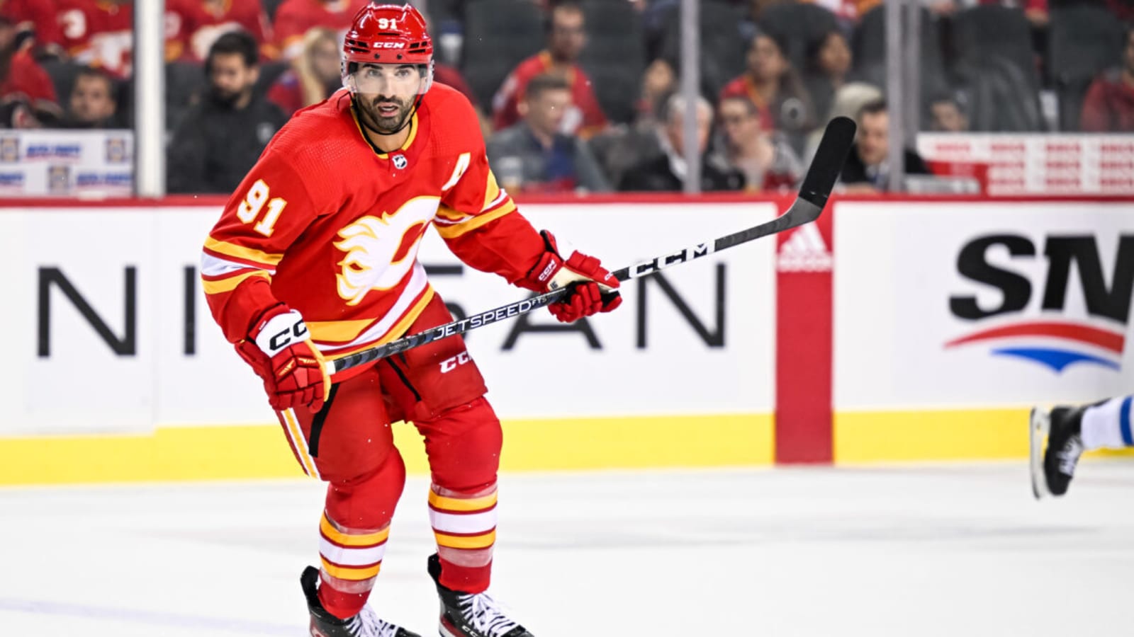 Flames’ Nazem Kadri Tallies 700th Career NHL Point