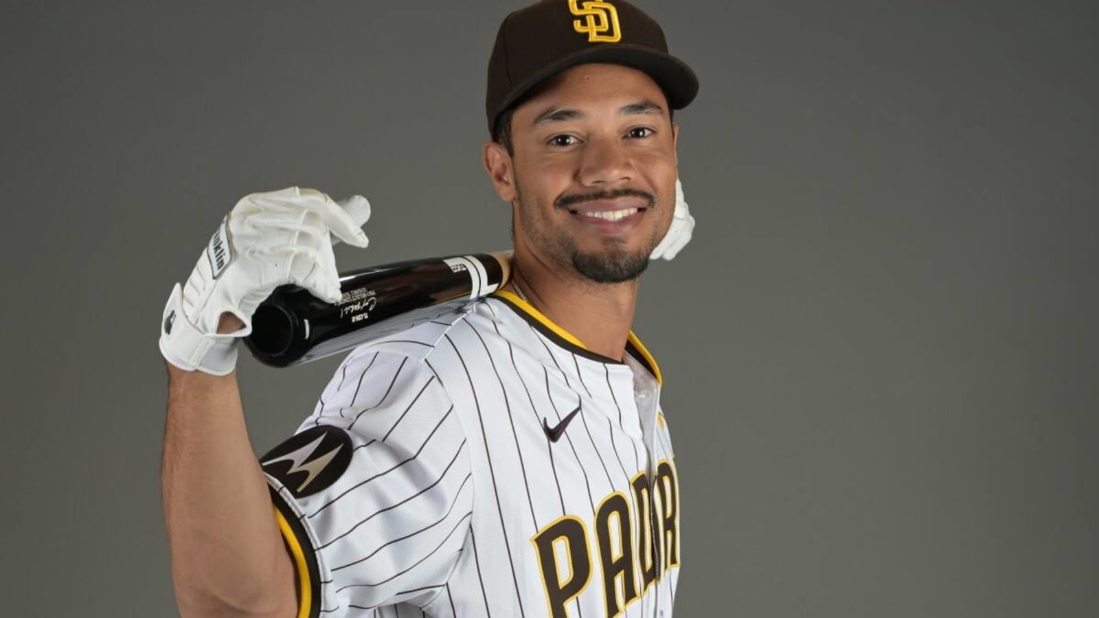 San Diego Native Hoping To Fill Padres&#39; Outfield Vacancy