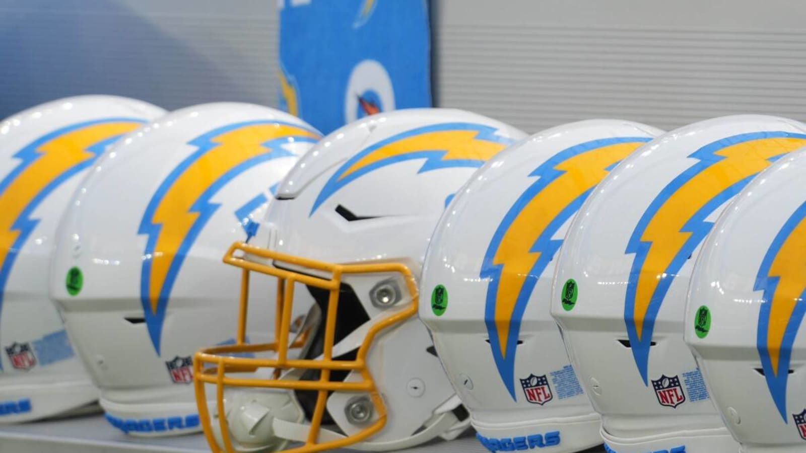  Bolts Lose Out on Target OL, Resigns With Patriots