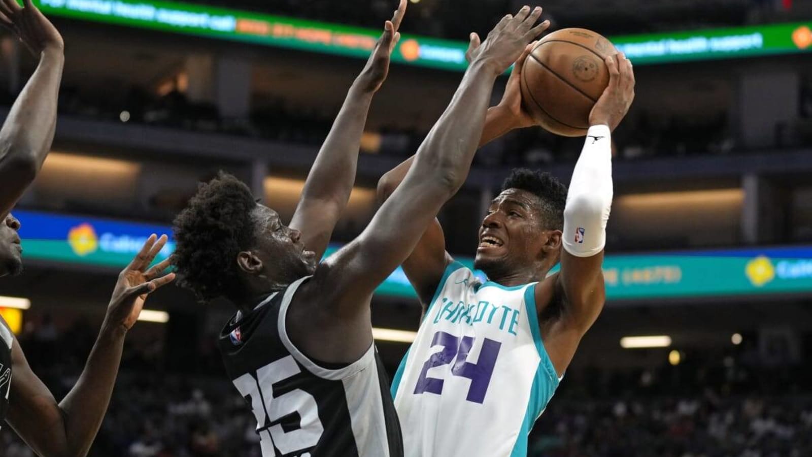 Hornets Clobbered by Spurs in California Classic