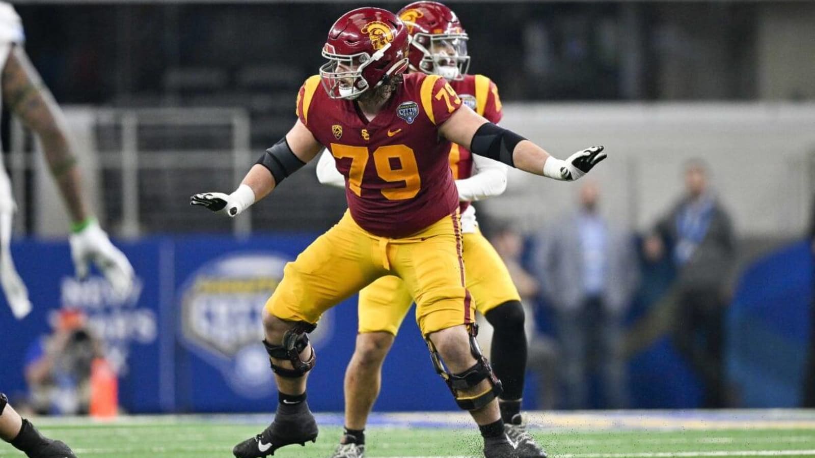 USC&#39;s Junior Lineman Shifts to Left Tackle Role