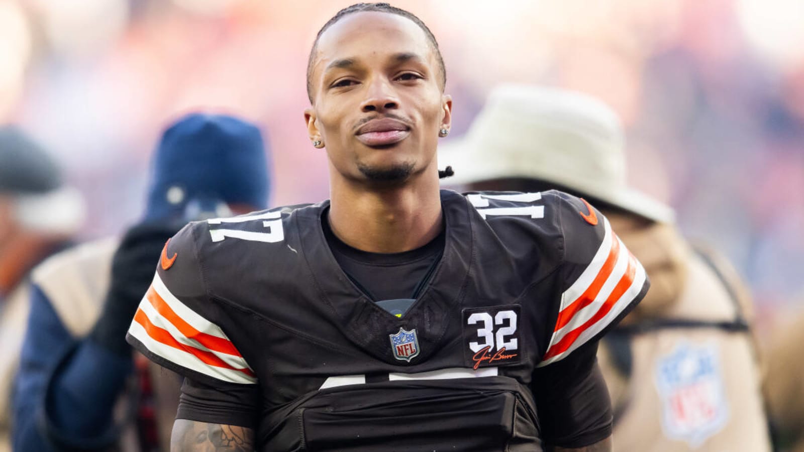 Browns Quarterback Dorian Thompson-Robinson Makes a Young Man&#39;s Christmas