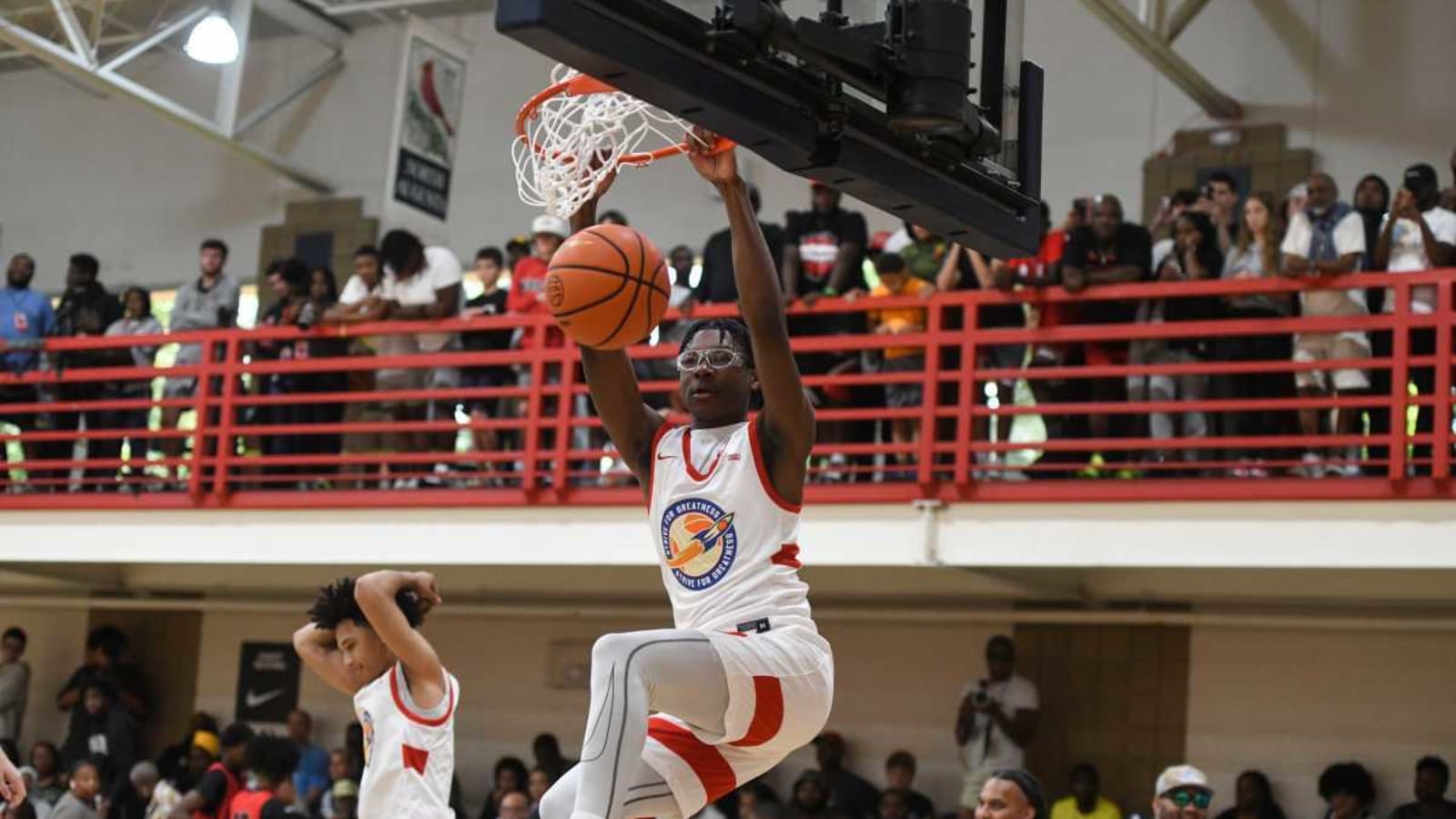 Why Arizona Recruited LeBron&#39;s Youngest Son