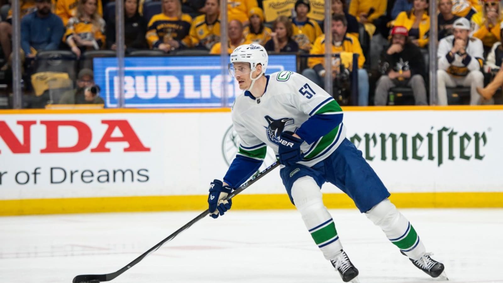 Canucks’ Tyler Myers leaves game due to undisclosed injury