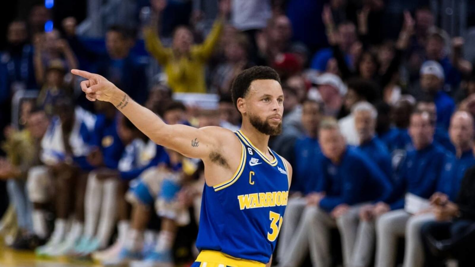 Steph Curry's Magnificent Play Is Going Viral In Nuggets-Warriors Game