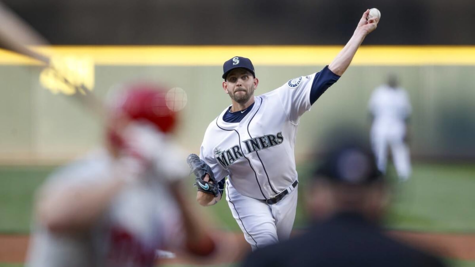 Former Seattle Mariners Pitcher Had Fans Excited on Monday, Could a Reunion Be Coming?