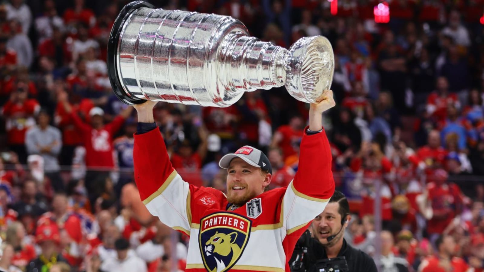 Panthers’ Gustav Forsling talks ‘surreal’ week, 4 Nations Face-Off 