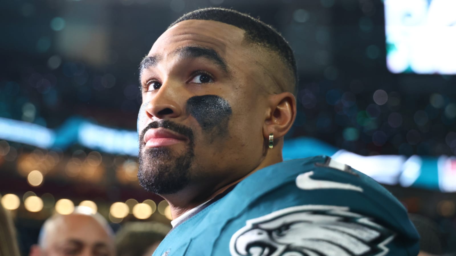 Zach Ertz Reacts to Jalen Hurts&#39; Personal Announcement on Monday