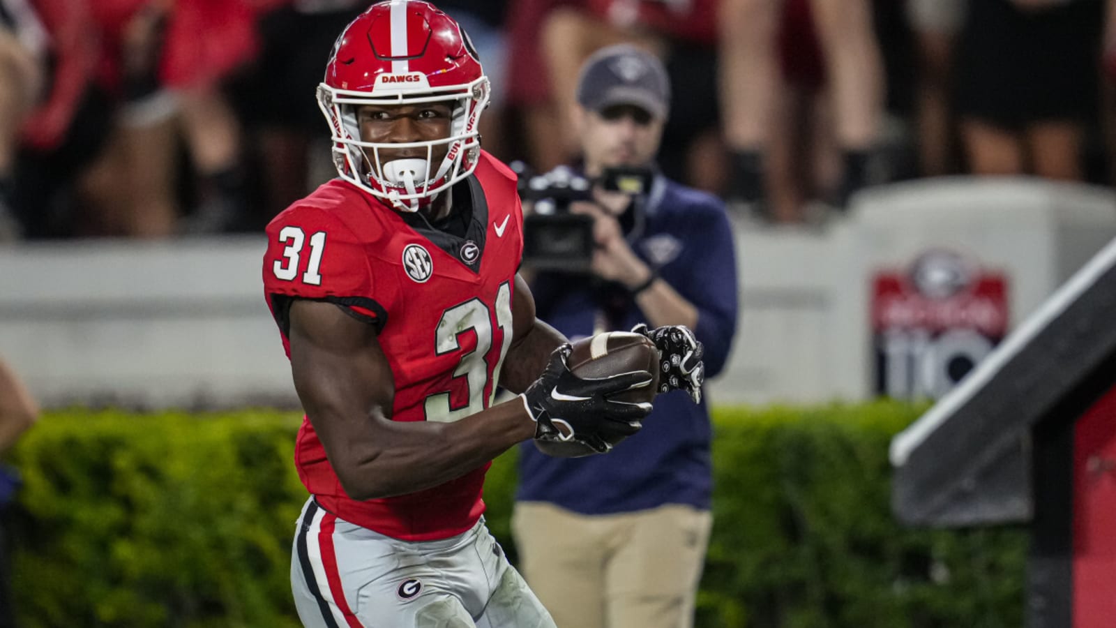 Georgia football fans will love what Kirby Smart had to say about returning safety Kyron Jones as they look to replace Malaki Starks, Dan Jackson