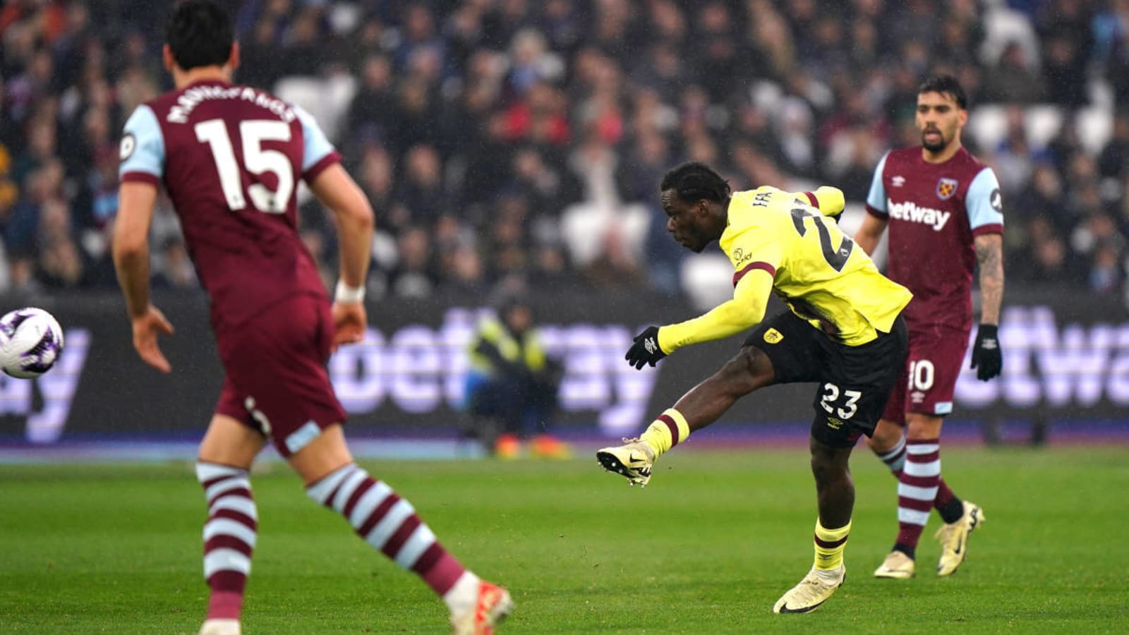 Chelsea Loanee David Datro Fofana Scores Stunning Goal for Burnley in Draw at West Ham