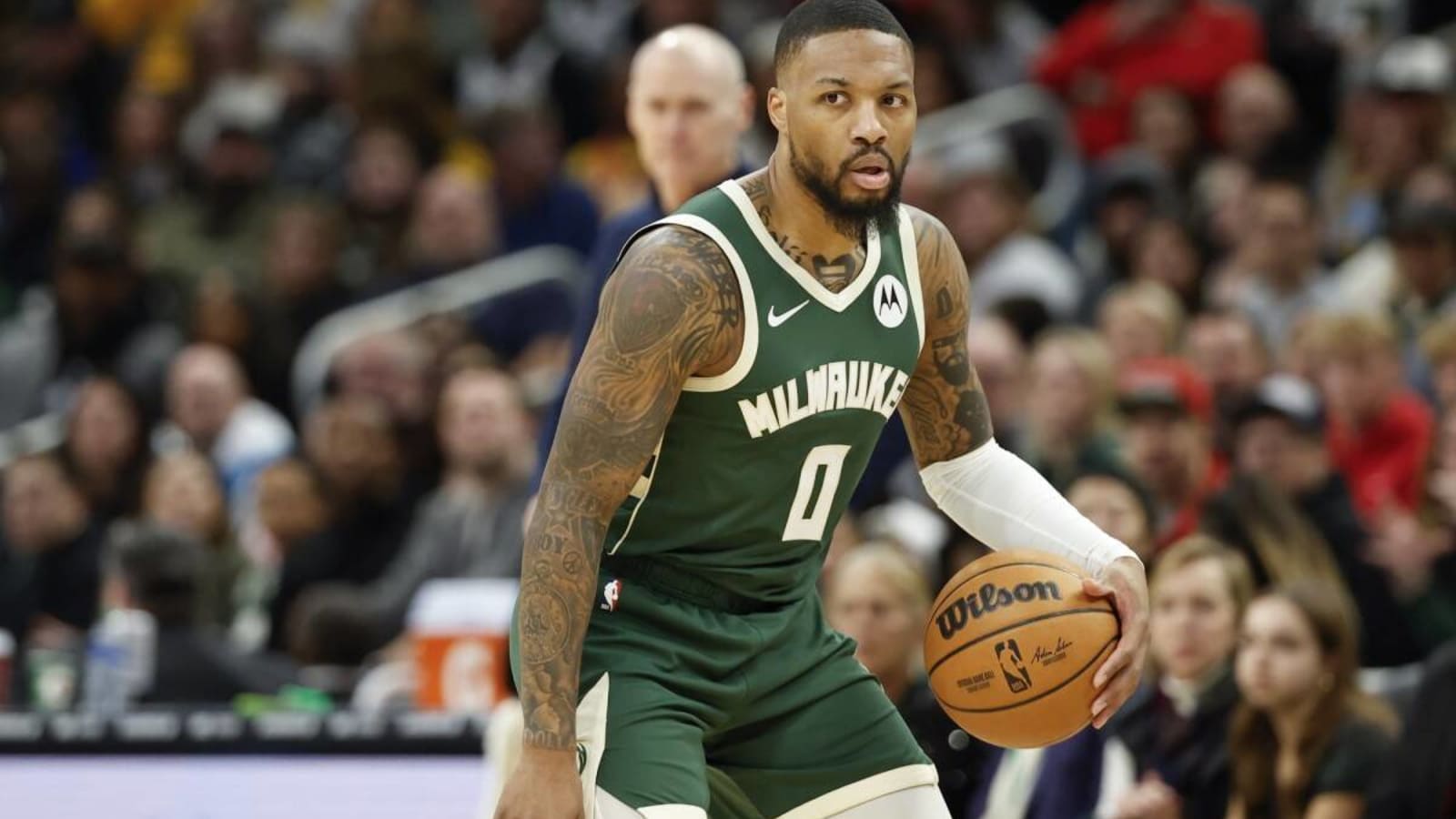 Damian Lillard&#39;s Ridiculous Poster Dunk Went Viral In Bucks-Pacers Game