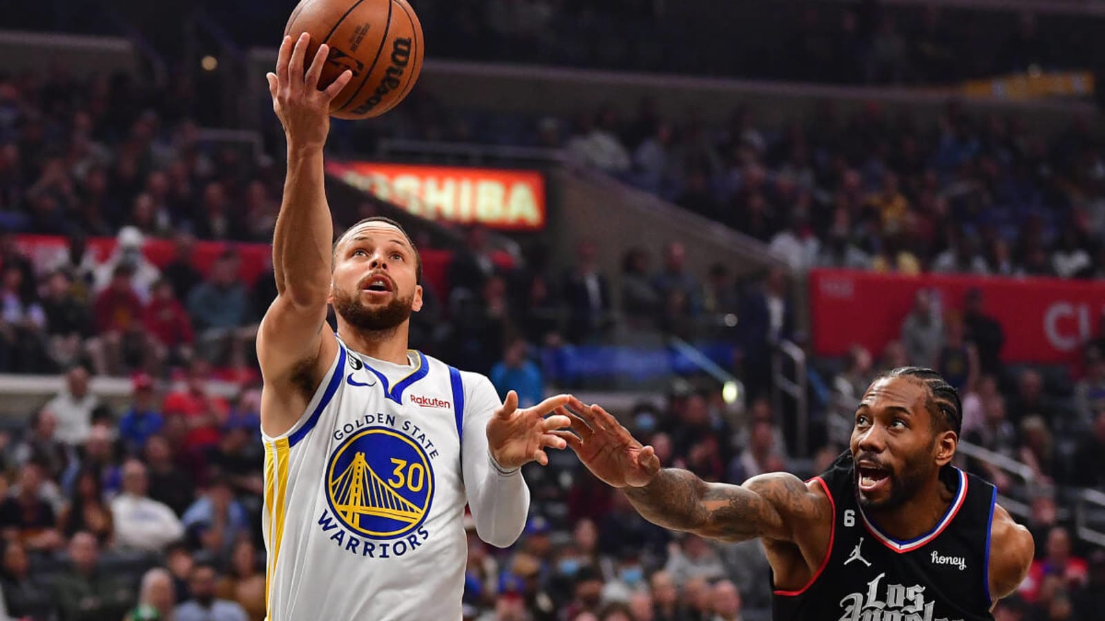 Kawhi Leonard Reacts to Stopping Steph Curry on Final Possession