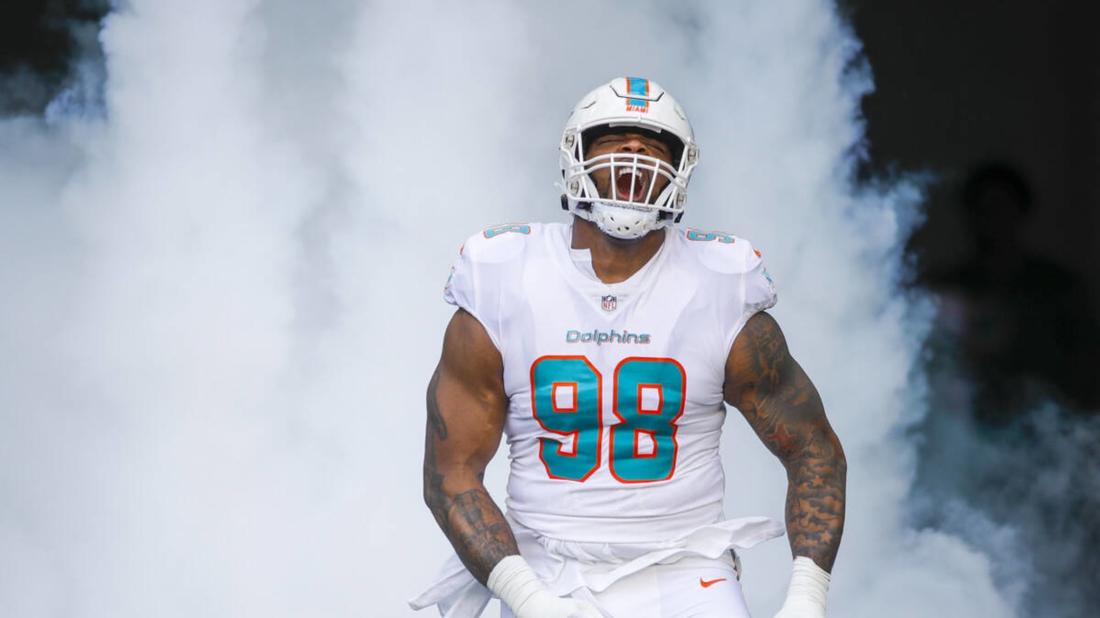 Colts Sign Former Dolphins Run-Stuffing Defensive Tackle to Deal