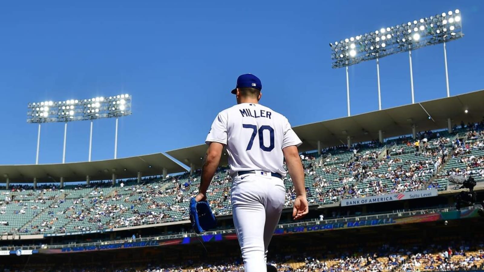 Dave Roberts Reveals Dodgers Will Call Up Starting Pitcher for Saturday's  Game Against Yankees - Inside the Dodgers