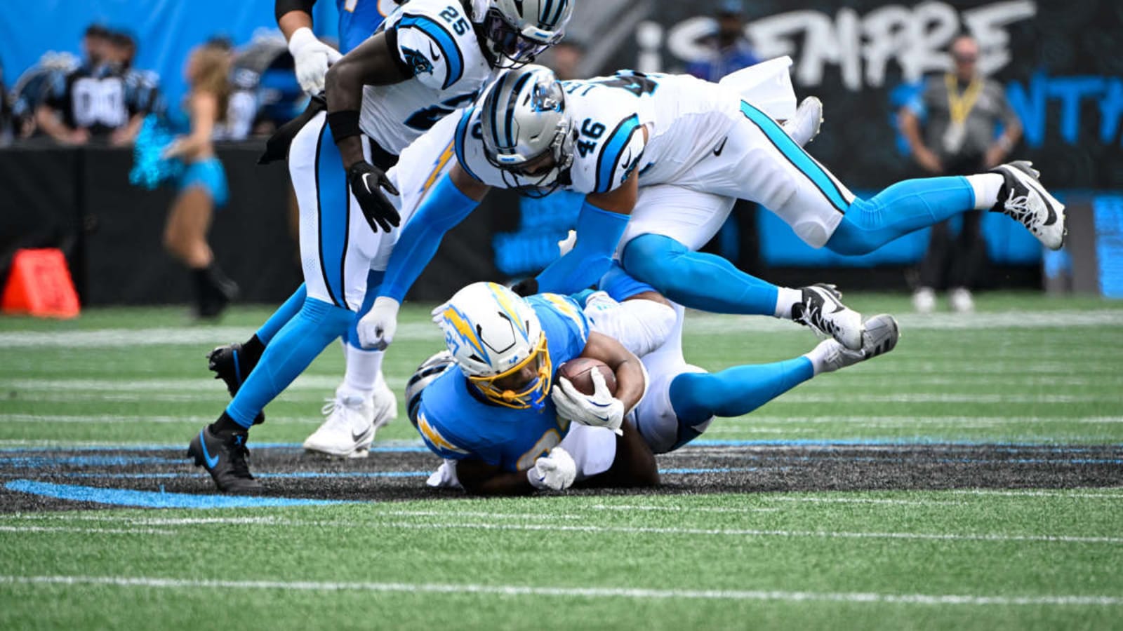 Carolina Panthers lose Jordan Fuller to NFL South rival