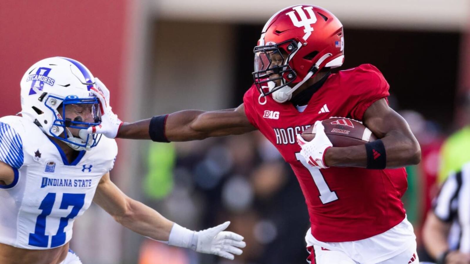 Wide Receiver Donaven McCulley Withdraws From Transfer Portal, Returns to Indiana