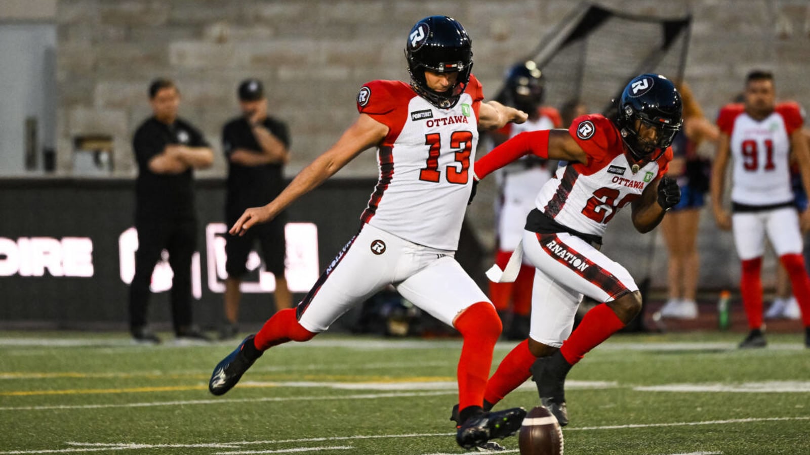 Ottawa Redblacks Re-Sign CFL All-Star Punter Richie Leone