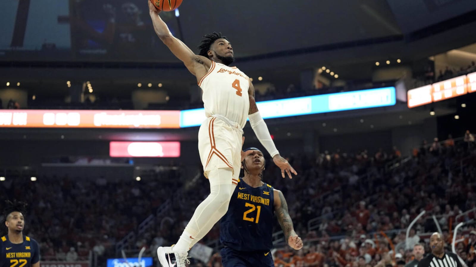 Ultra-Confident Tyrese Hunter Wins Big 12 Player of the Week