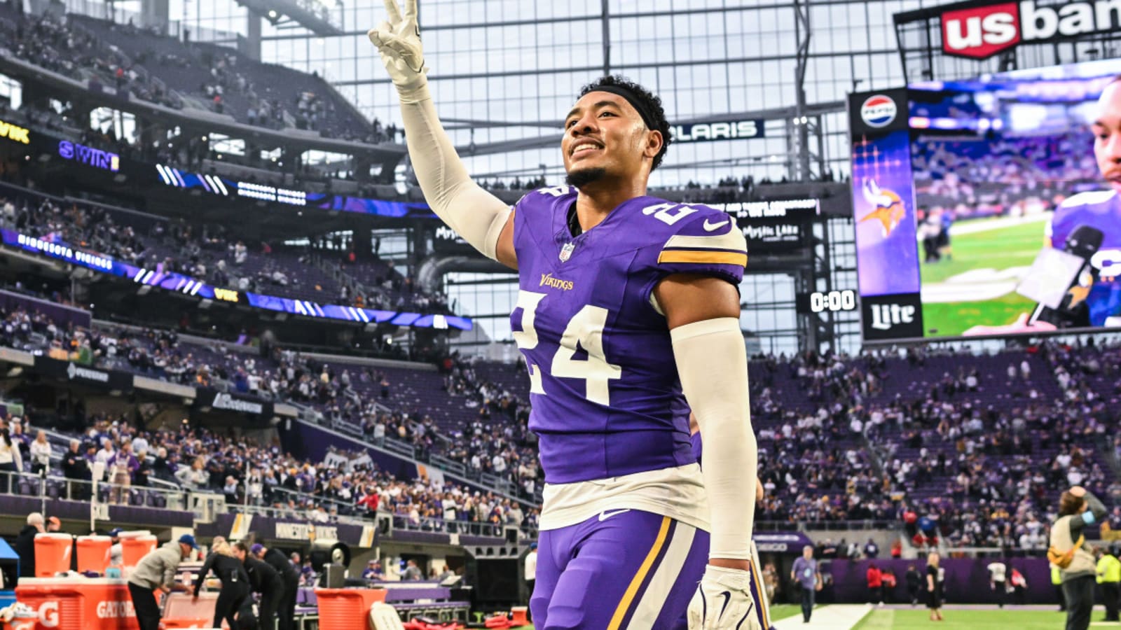 Vikings’ Camryn Bynum Reacts to Viral ‘White Chicks’ TD Celebration