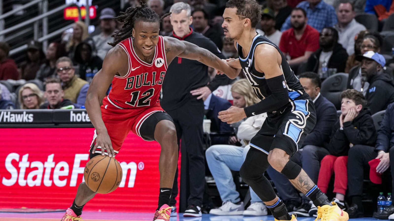 Ayo Dosunmu puts in work on both ends of the floor against the Atlanta Hawks in what was his best game of the season