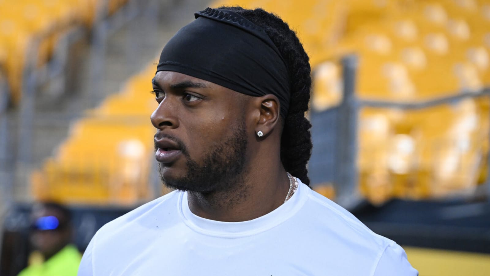 Adams Shows Off Skill with Rams