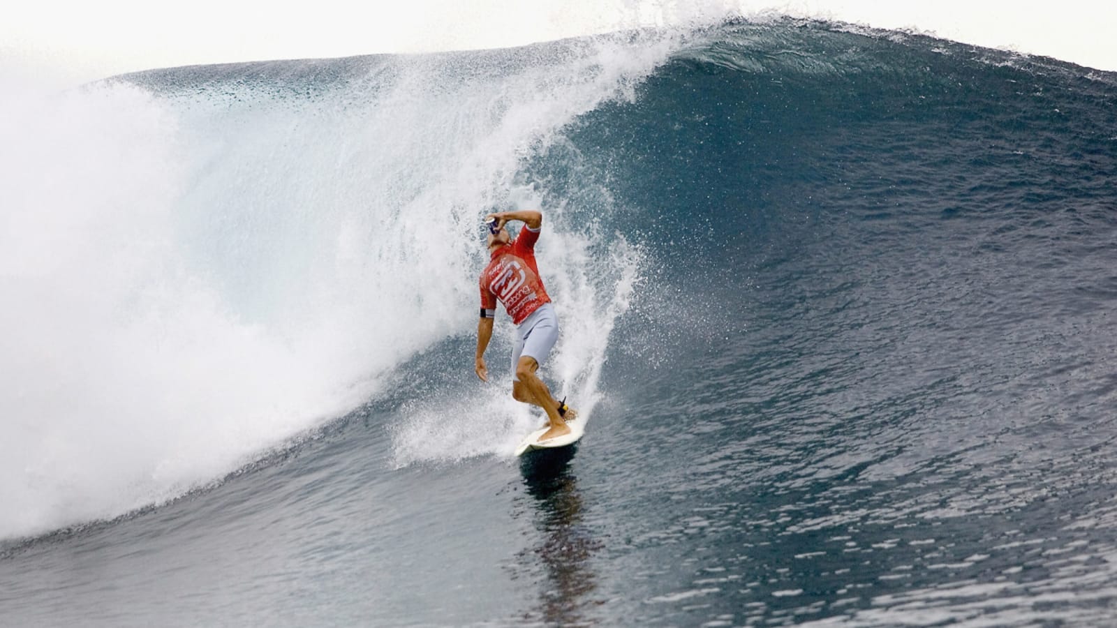 Drunk Surfing Criminalized (with $685 Fine) in Korea