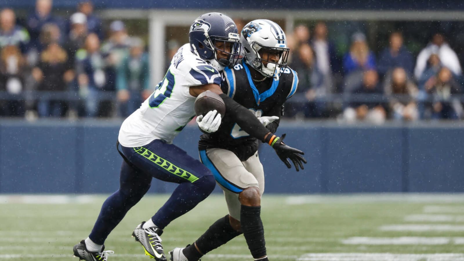 Seattle Seahawks receive offseason boost as veteran defensive player agrees to do them a favor