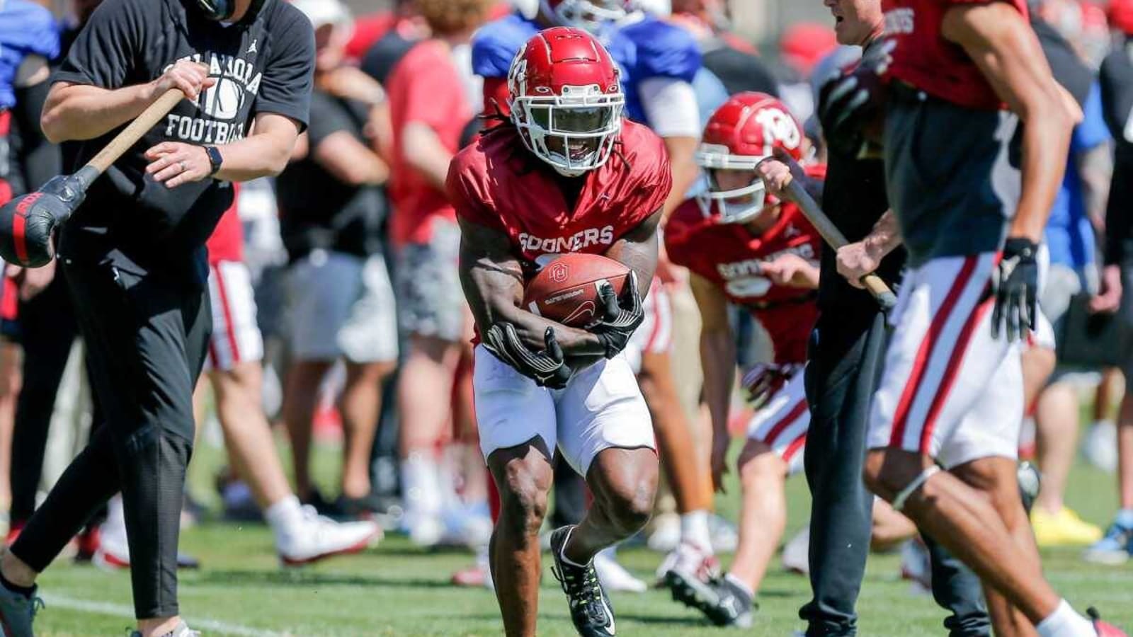 A Prime Time Debut for Deion Burks in Oklahoma&#39;s Spring Game