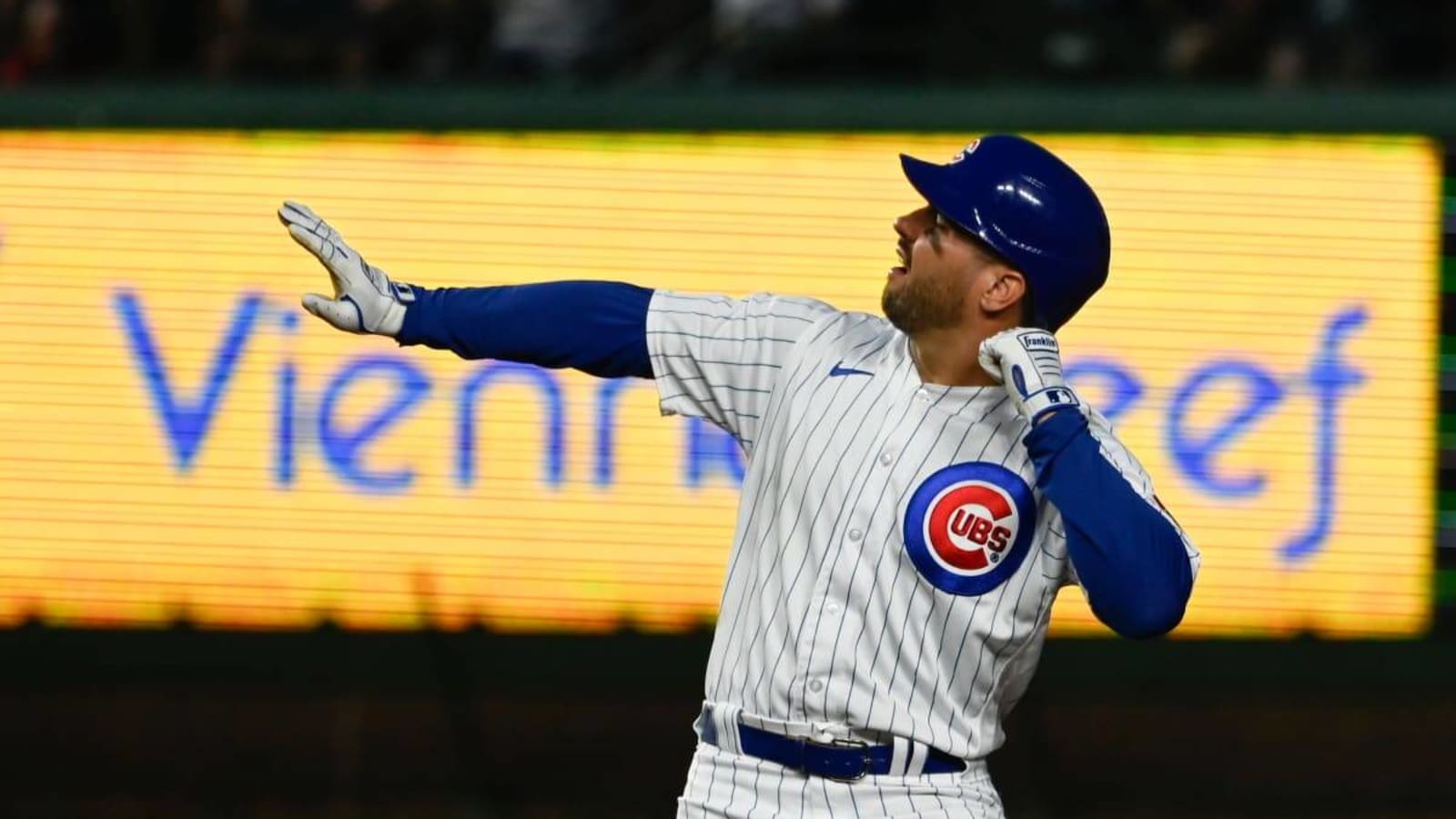 Former  Giants outfielder robs walk-off home run in Cubs win