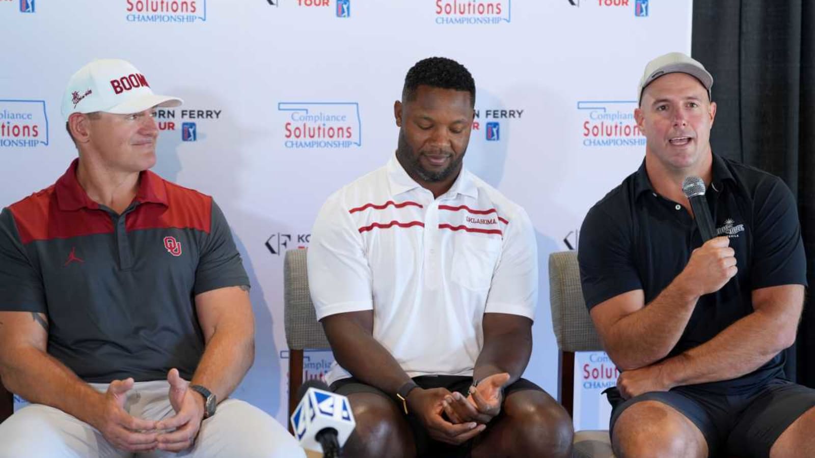Oklahoma Sooners legend Bob Stoops has some of the best praise you will hear for former GM Curtis Lofton
