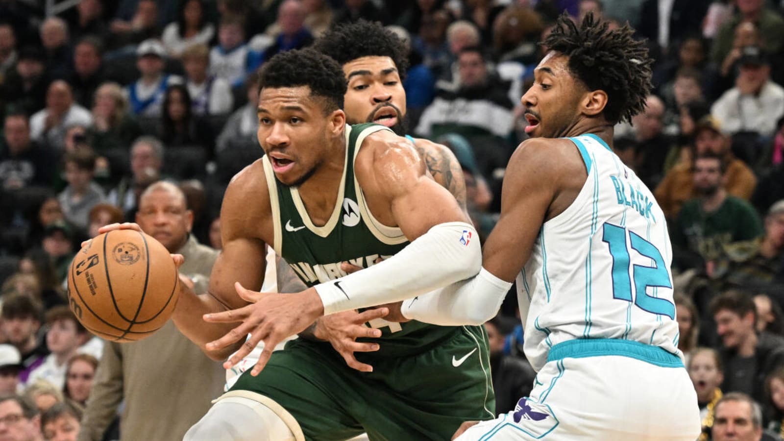 Spread & Over/Under Predictions for Hornets at Bucks